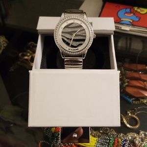 😍 NWT / LIZ CLAIBORNE ZEBRA BEZEL WATCH 😍